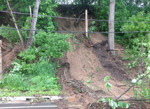 Photo of landslide at Hwy 13.